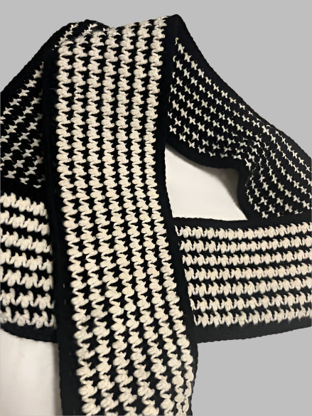 Crotched Scarf - Houndstooth